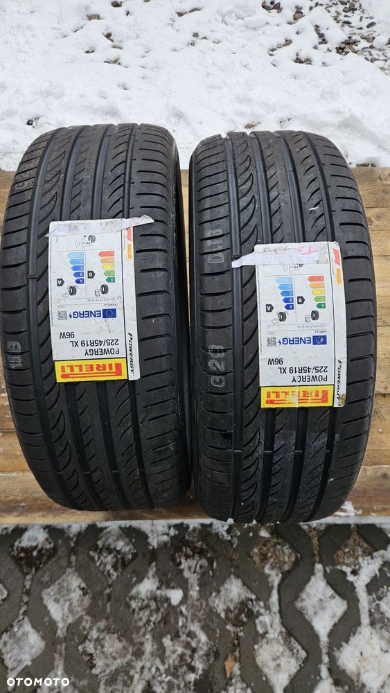 opony nowe 225/45R19 Pirelli POWERGY TM