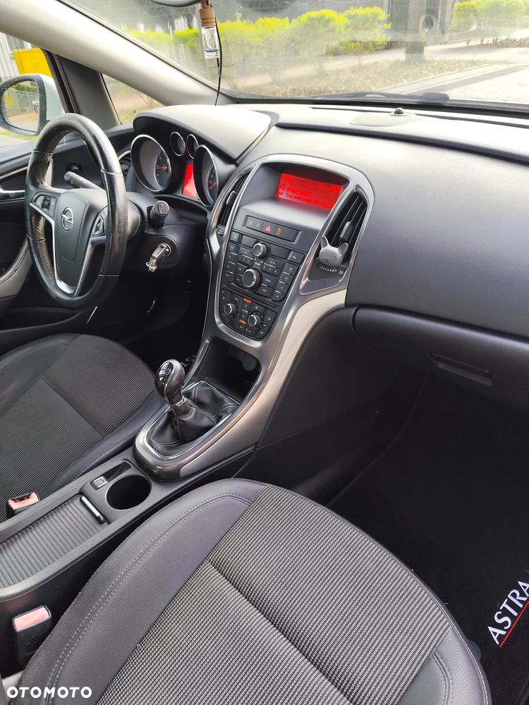 Opel Astra 1.4 T Cosmo S&S - 17