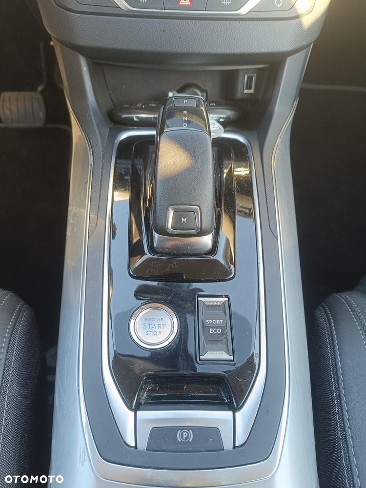 Peugeot 308 BlueHDi 120 EAT6 Stop & Start Business-Line - 4