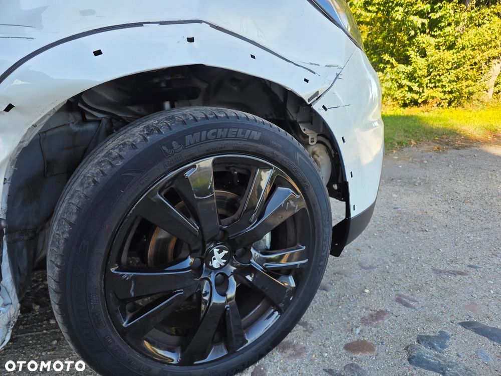 Peugeot 2008 - 18