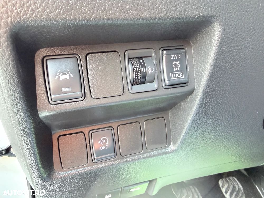 Nissan Qashqai 1.6 DCI ALL-MODE 4x4i TEKNA+ - 9