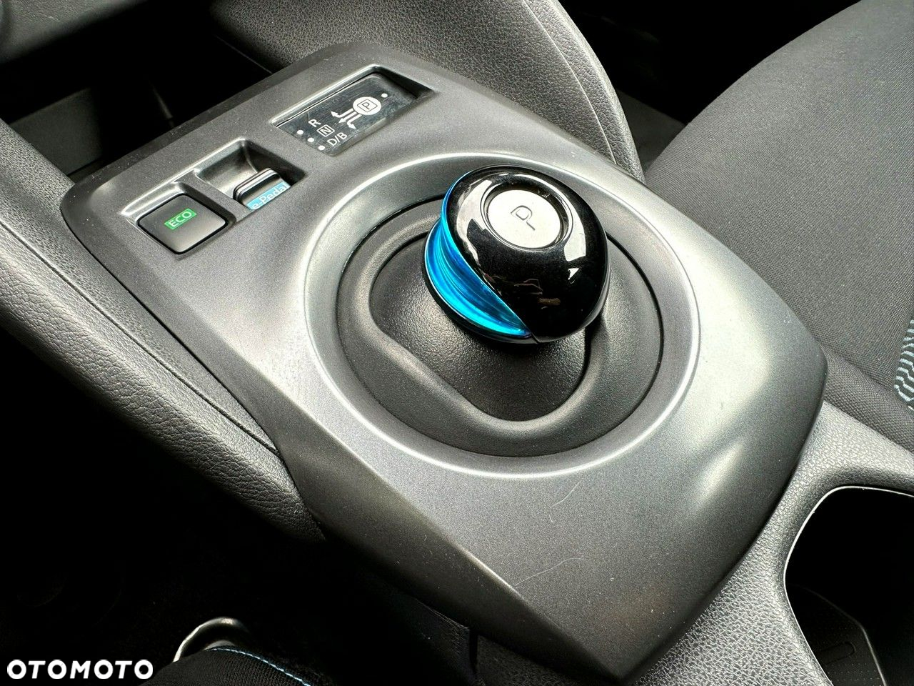 Nissan Leaf 40kWh Visia - 23