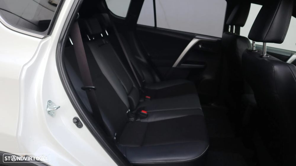 Toyota RAV4 2.0 D-4D 4x2 S&S Executive - 21