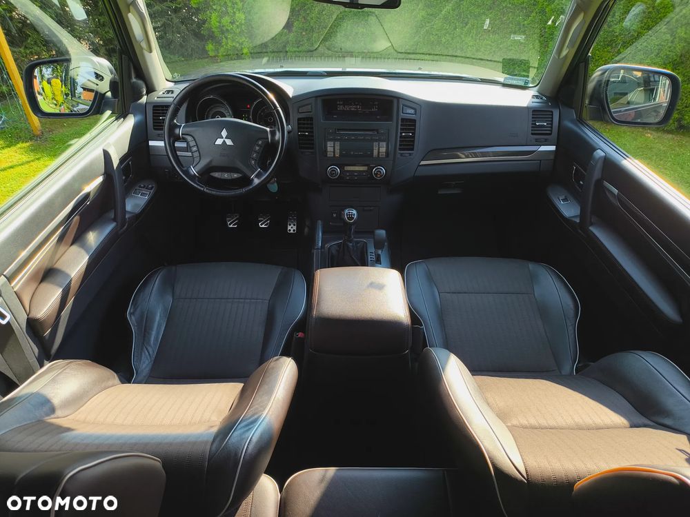 Mitsubishi Pajero 3.2 DI-D Intense - 23
