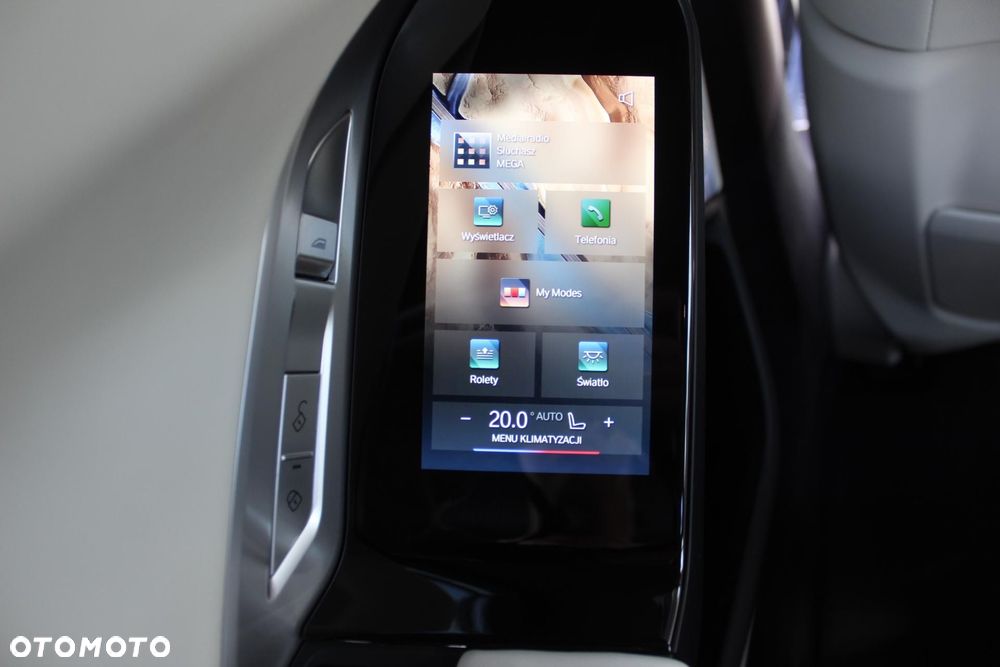 BMW i7 - 18