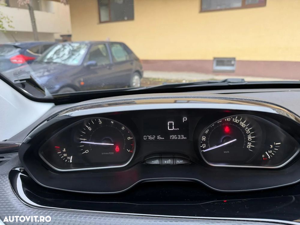 Peugeot 2008 1.2 PureTech Turbo EAT6 S&S Allure - 2