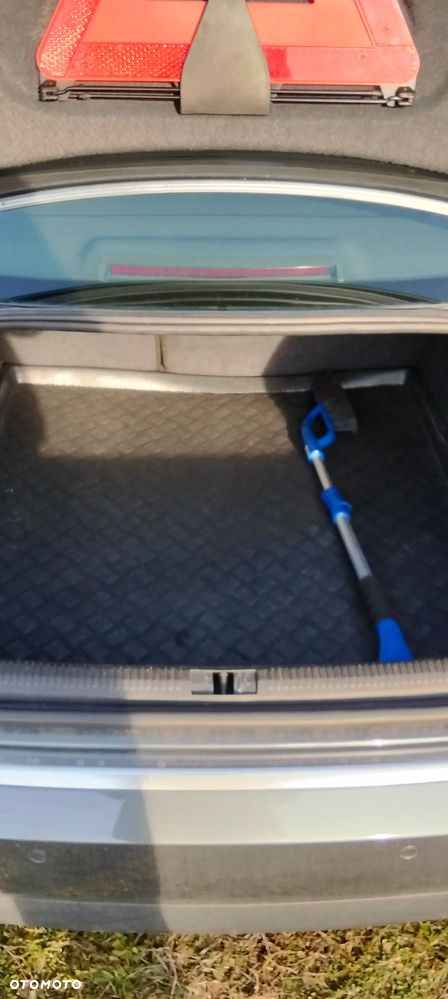 Audi A4 Limousine - 6