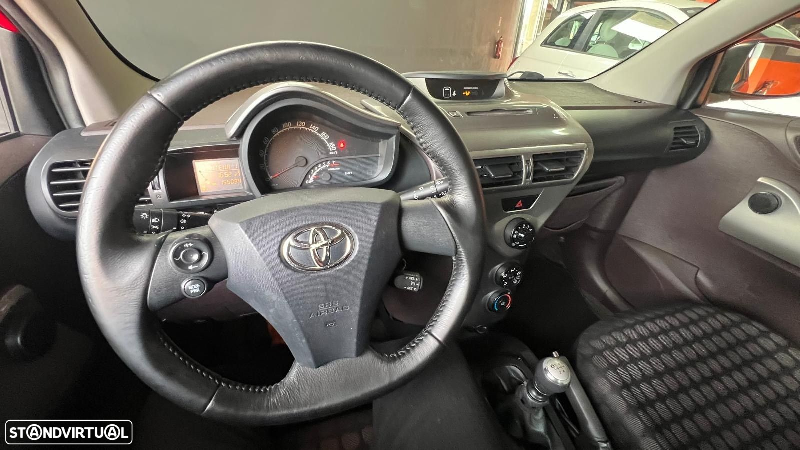 Toyota iQ 1.0 VVT-i 2 EP - 6