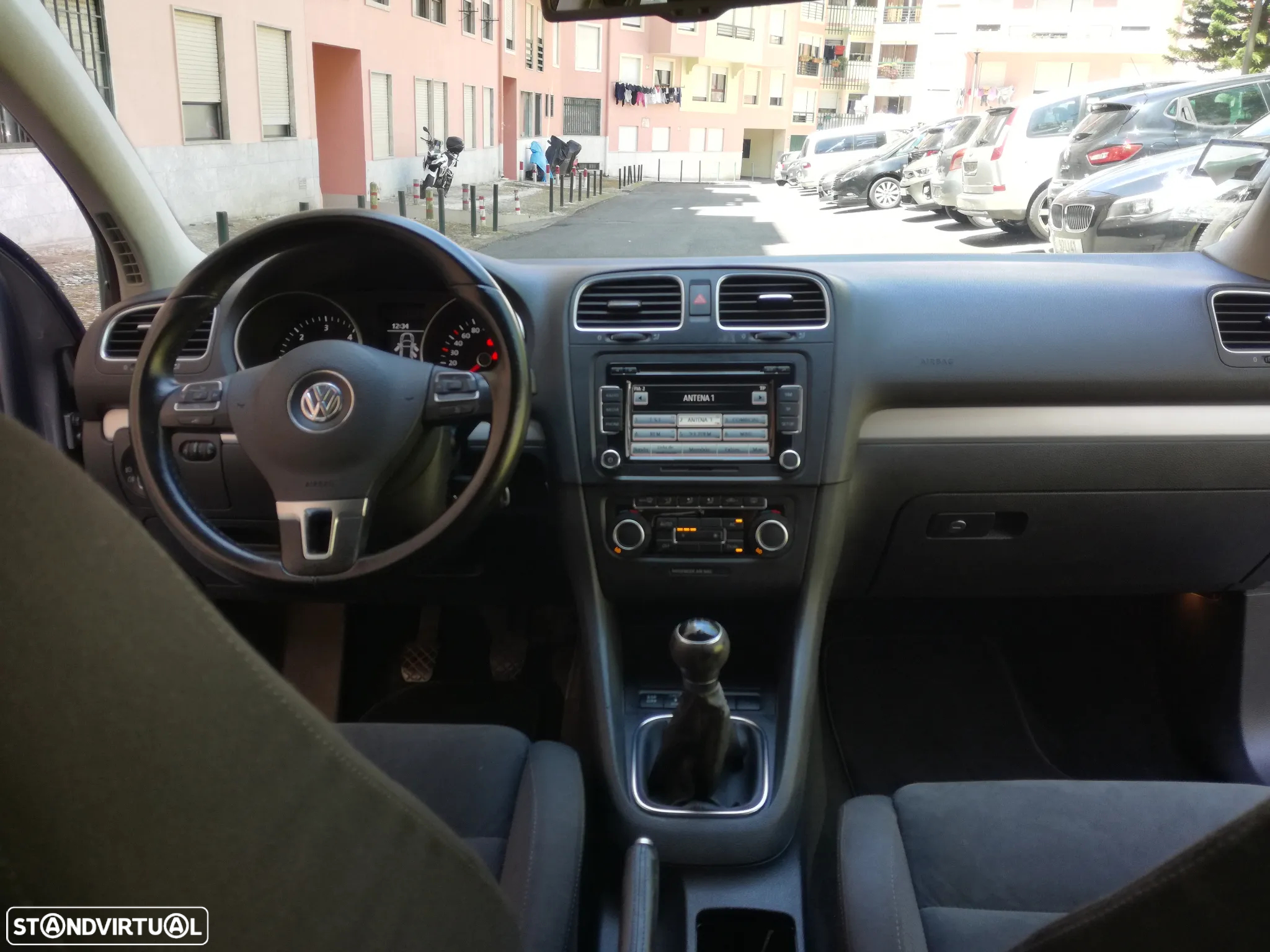 VW Golf 2.0 TDi Highline - 26