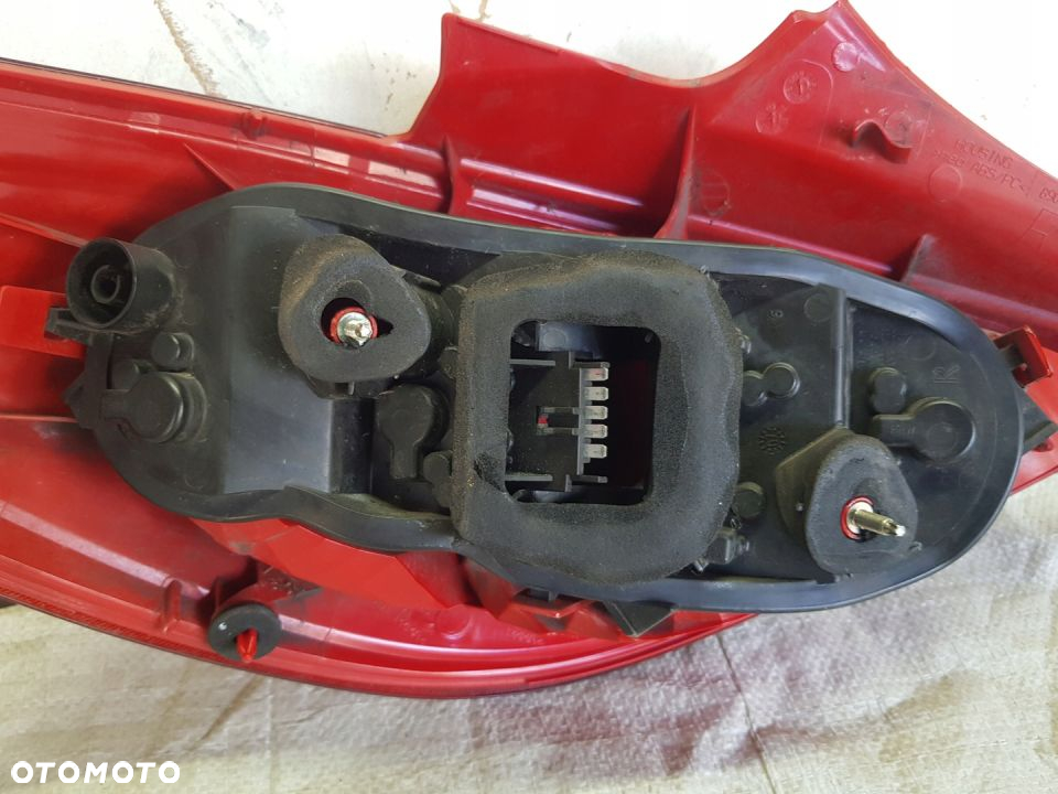 lampa prawy tył Opel Corsa D 3d - 4