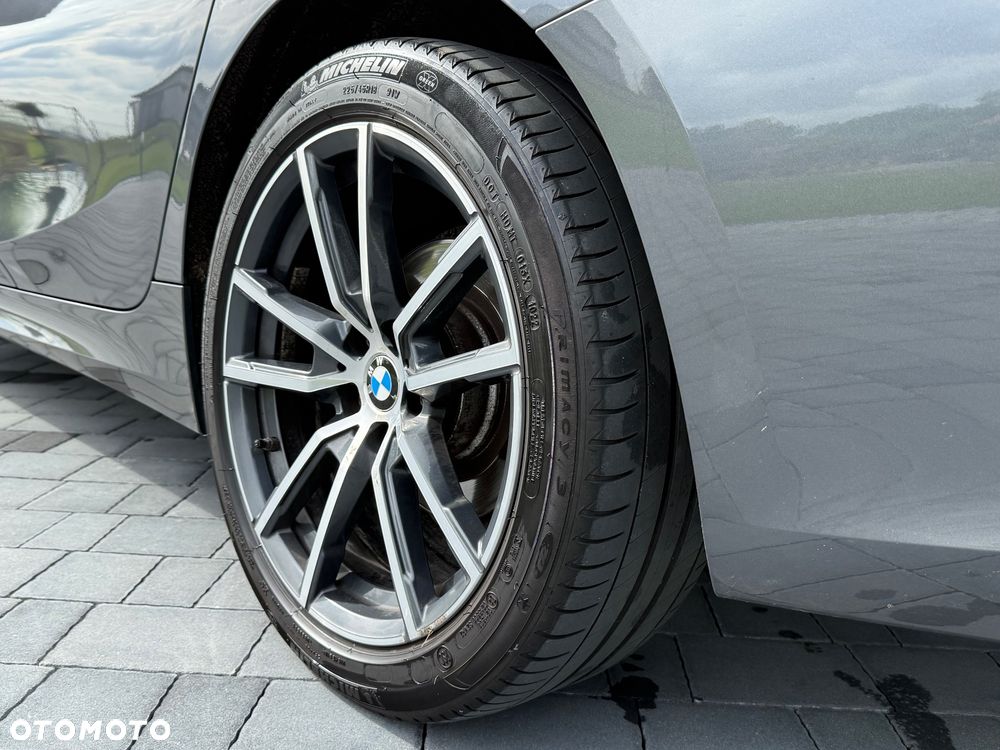 BMW Seria 3 320d MHEV Luxury Line sport - 29