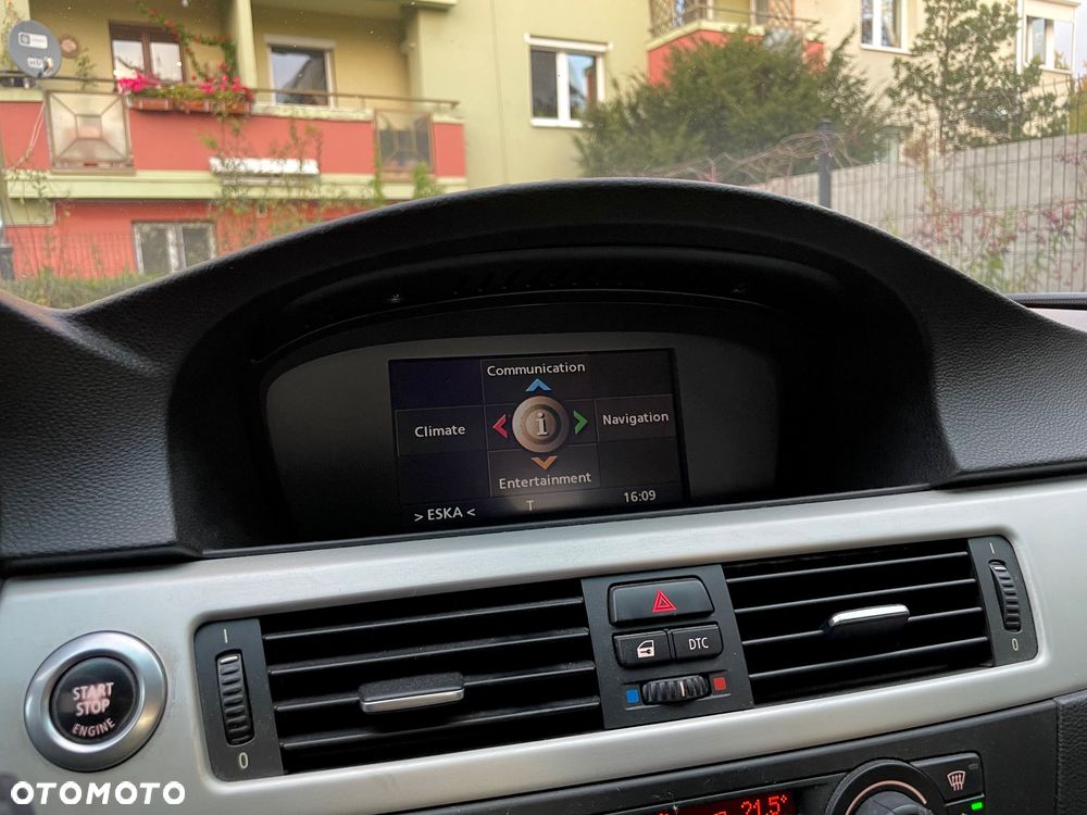 BMW Seria 3 320i - 17