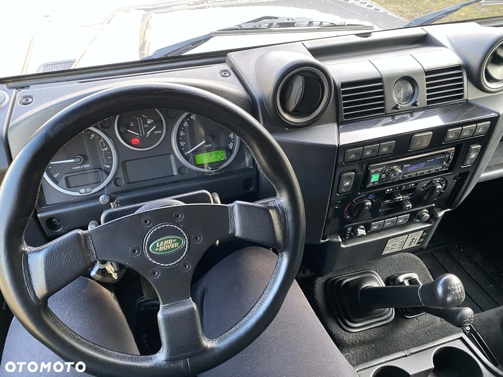 Land Rover Defender 2.2 TD4 E - 16