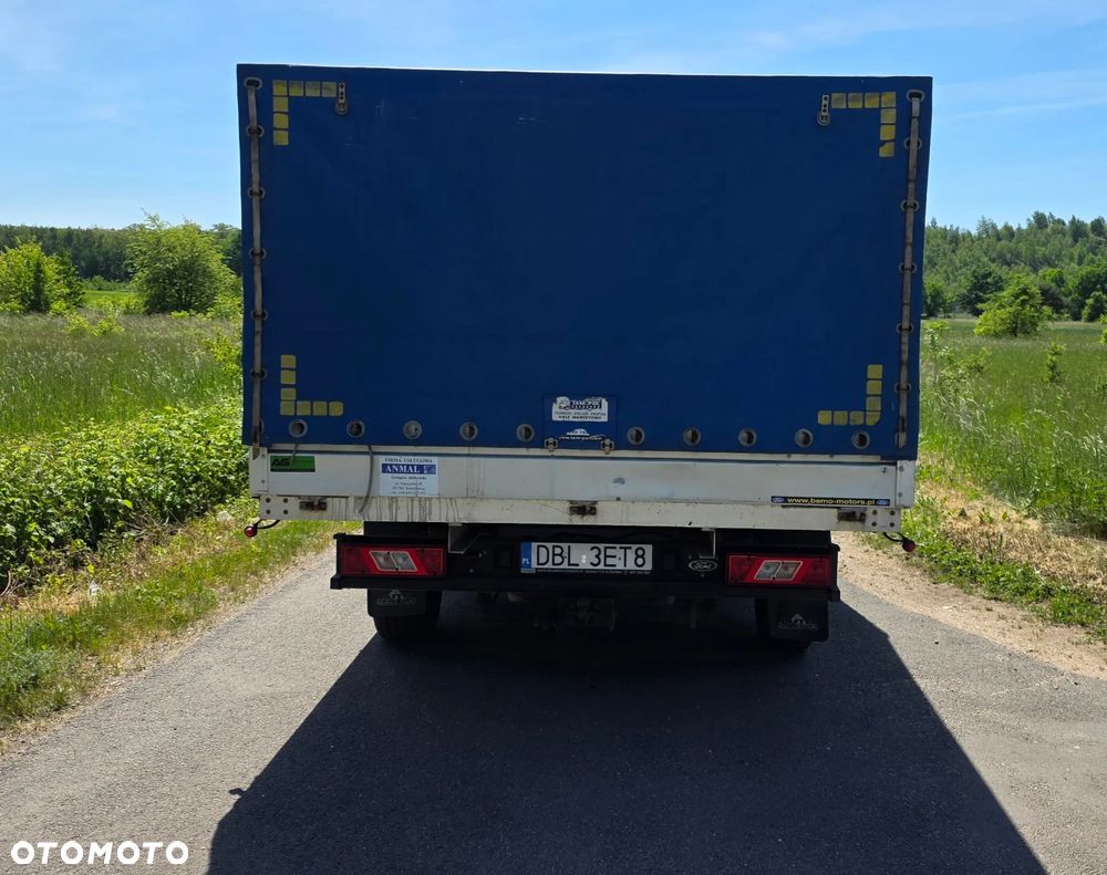 Ford Transit - 11