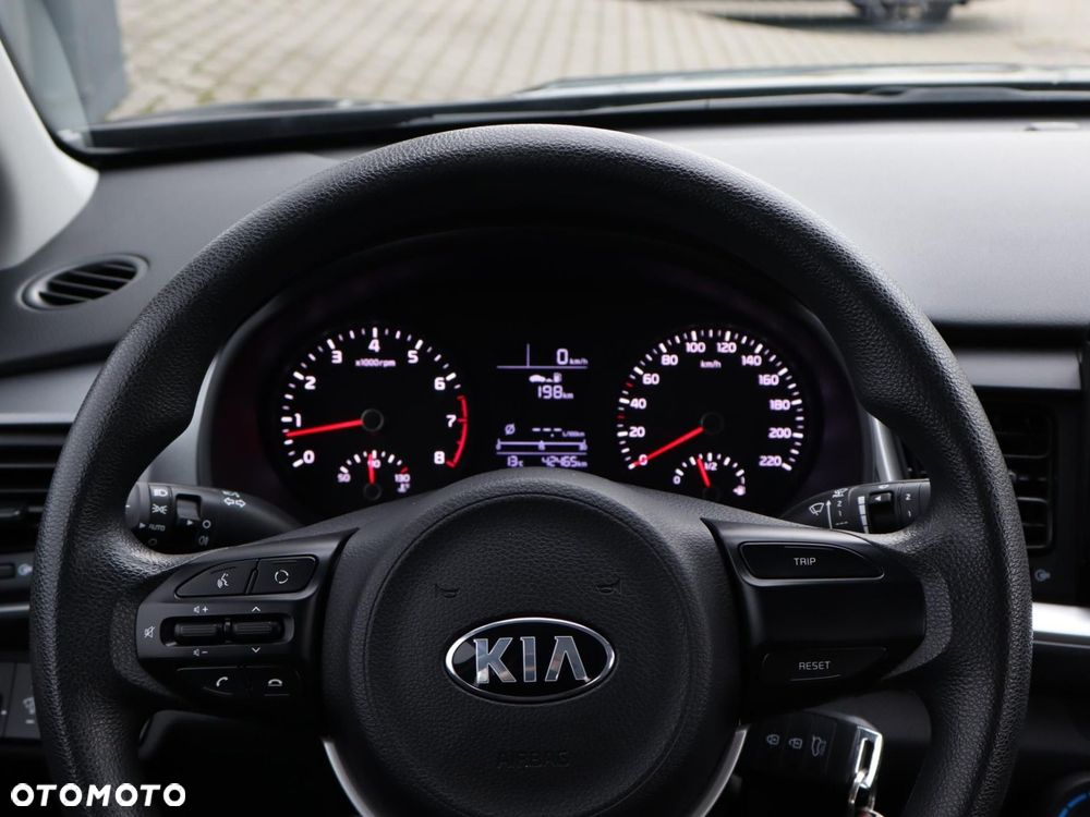 Kia Stonic - 10