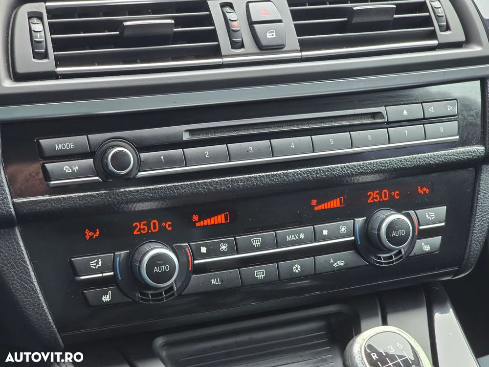 BMW Seria 5 520d - 26