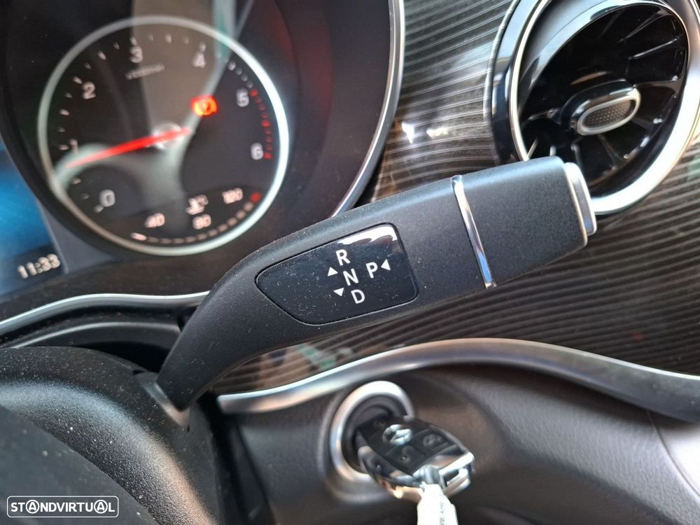 Mercedes-Benz V 250 d Longo Avantgarde - 16