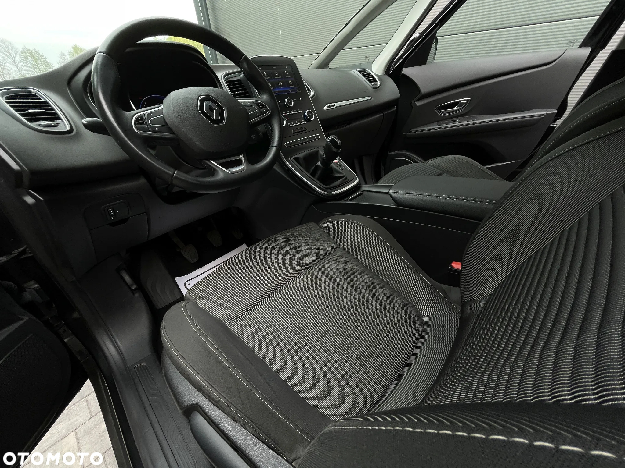 Renault Grand Scenic Gr 1.3 TCe FAP Intens - 15