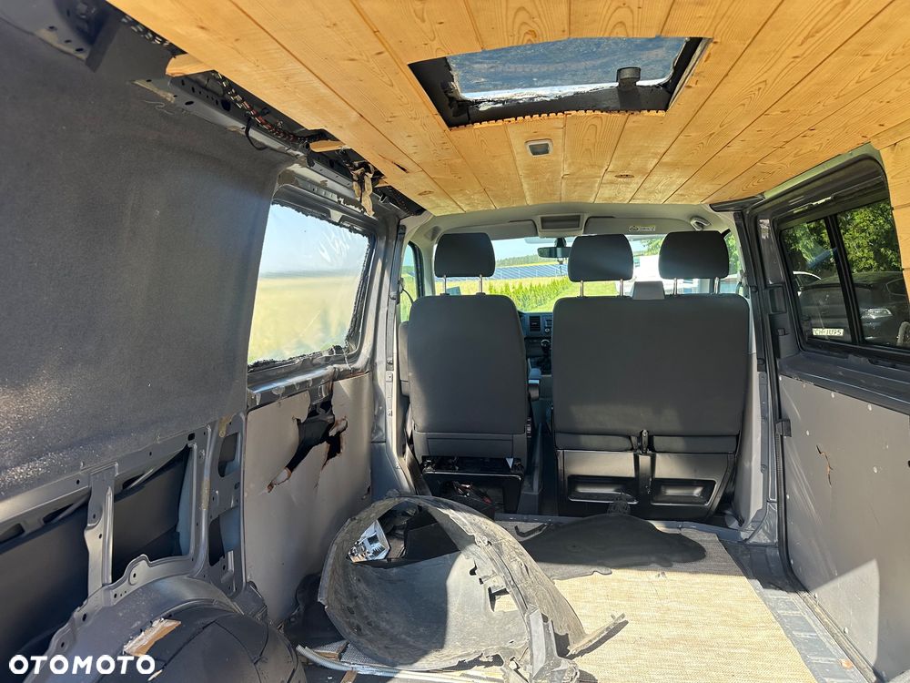 Volkswagen Transporter - 24