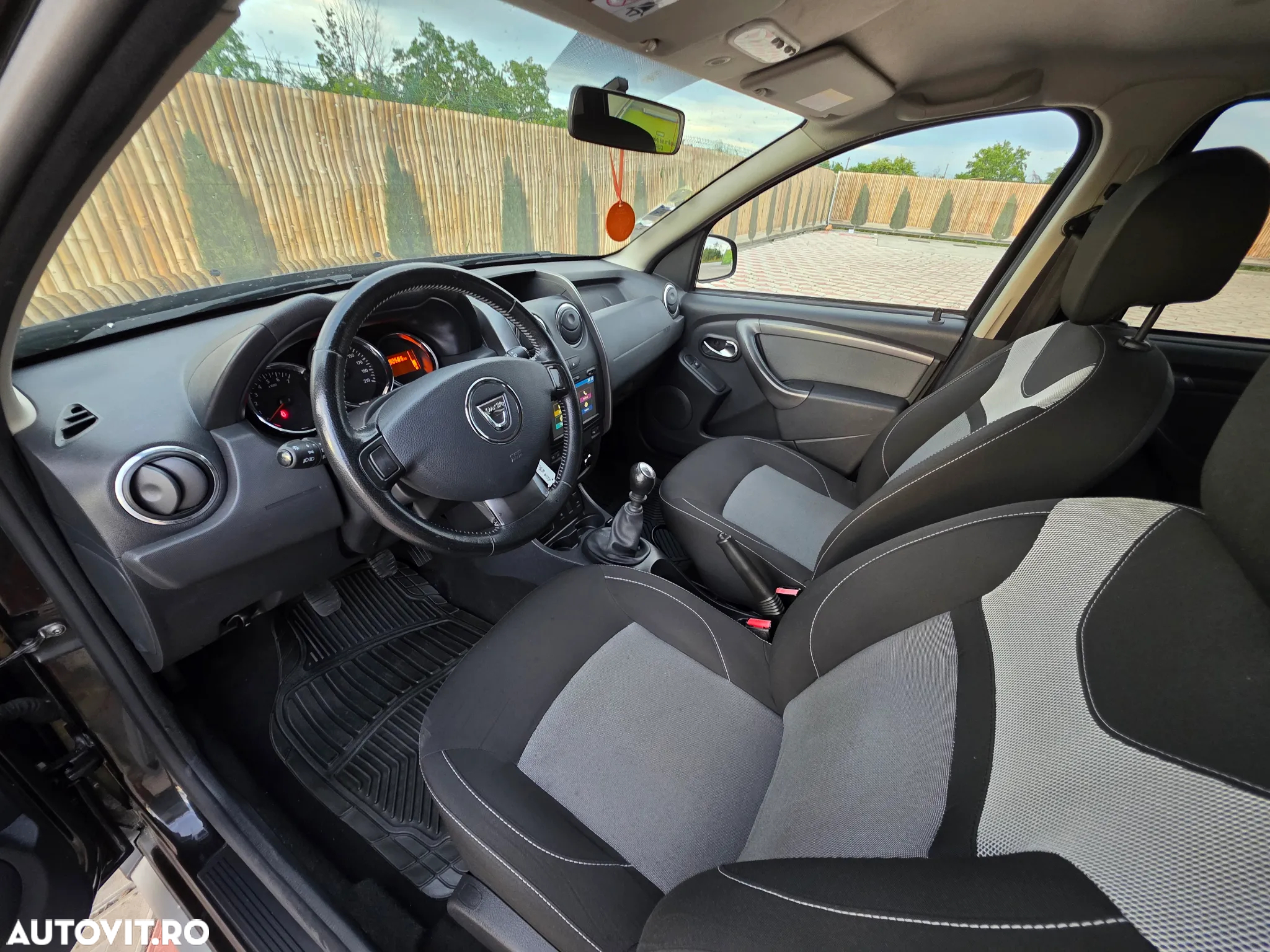 Dacia Duster dCi 110 2WD Prestige - 16