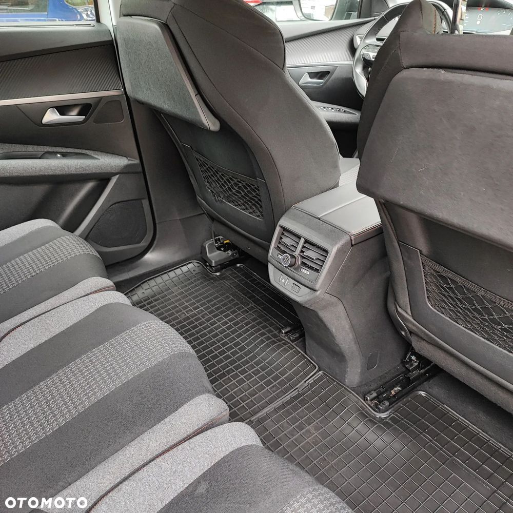 Peugeot 5008 1.6 THP Active S&S EAT6 - 11