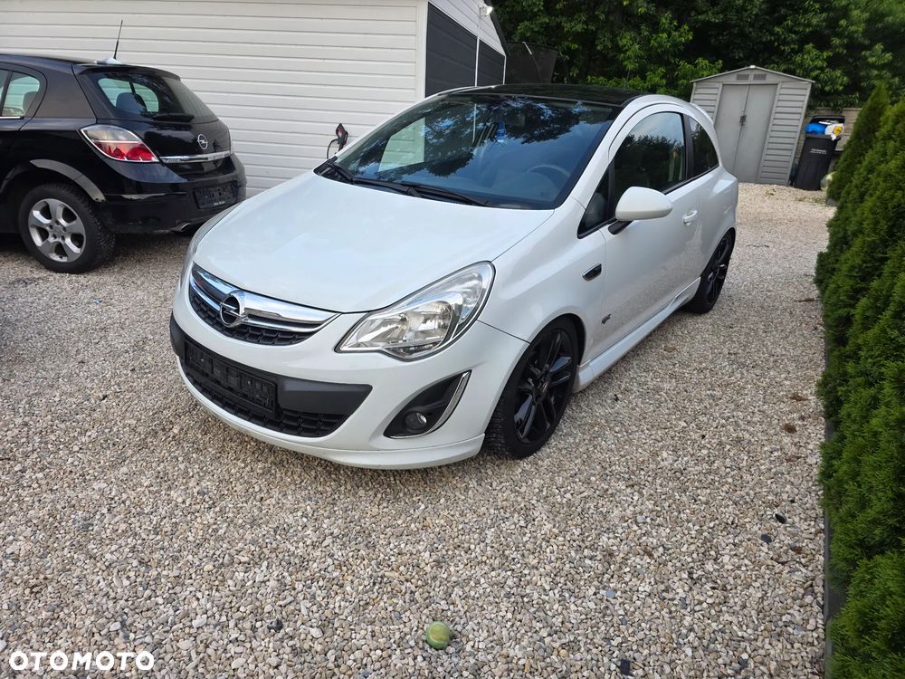 Opel Corsa 1.4 16V Color Race - 2