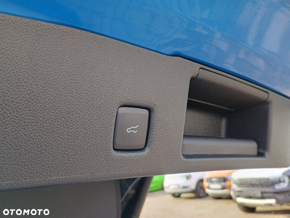 Ford Kuga - 25