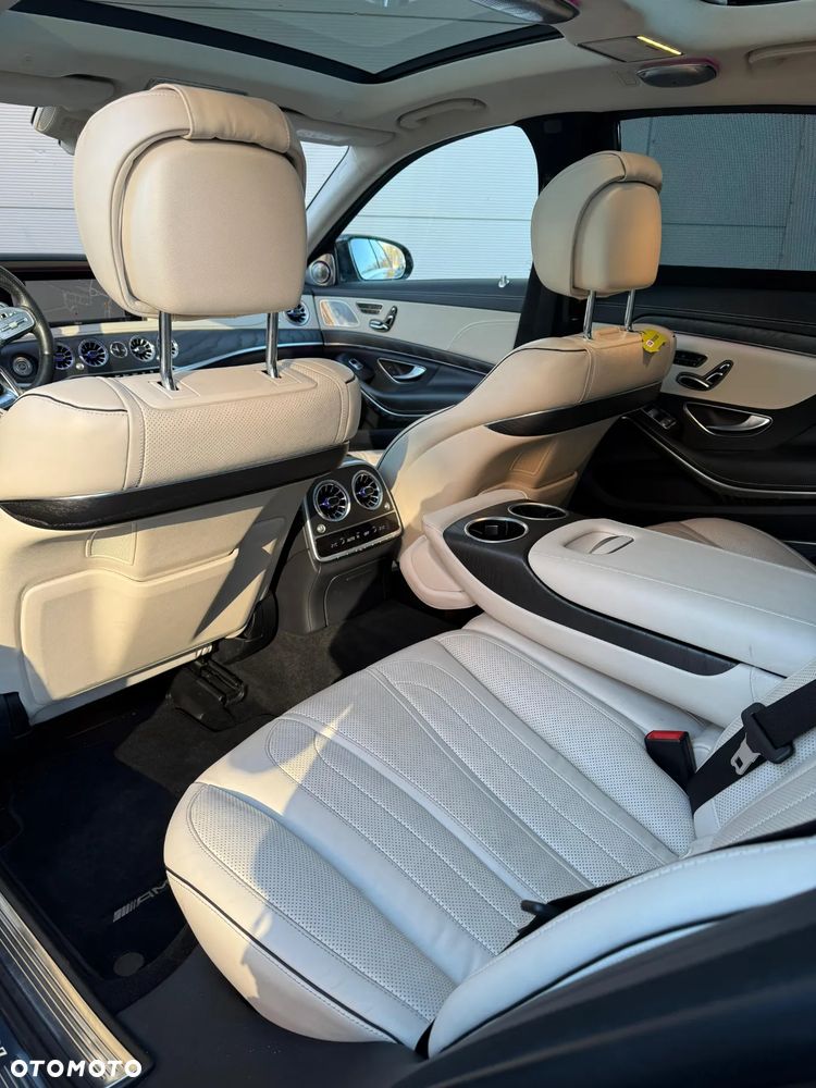 Mercedes-Benz Klasa S 560 4-Matic L 9G-TRONIC - 28