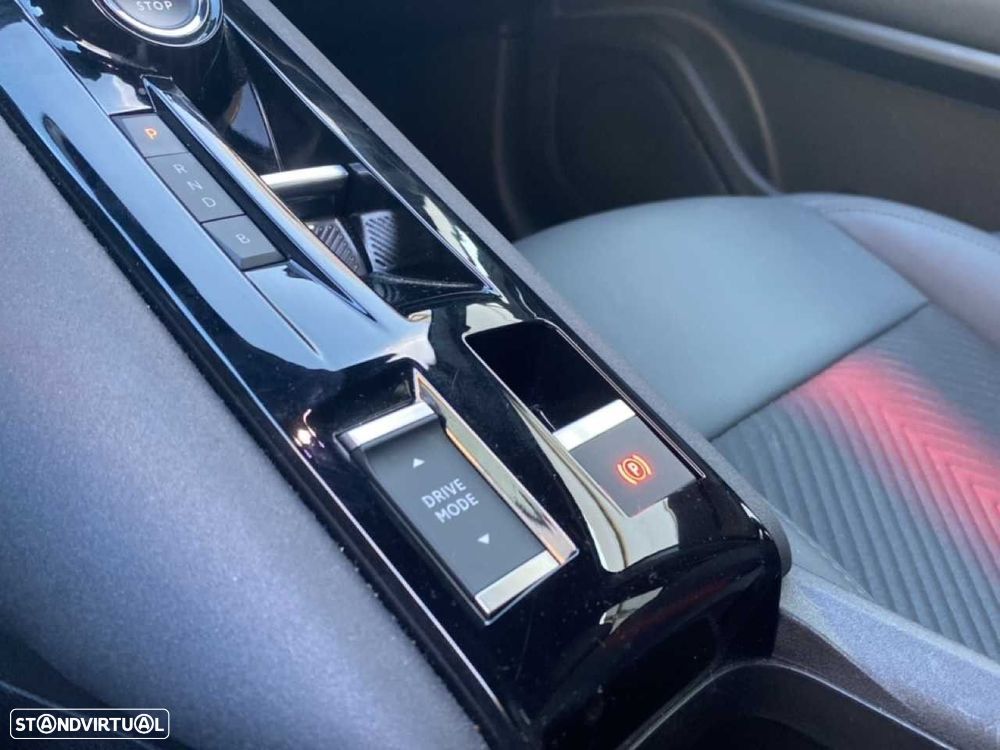 Alfa Romeo Junior 1.2 Speciale eDCT6 - 17