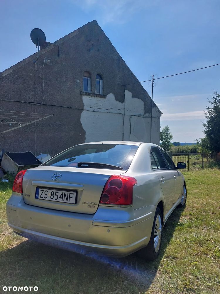 Toyota Avensis 2.0 VVT-i Sol - 5