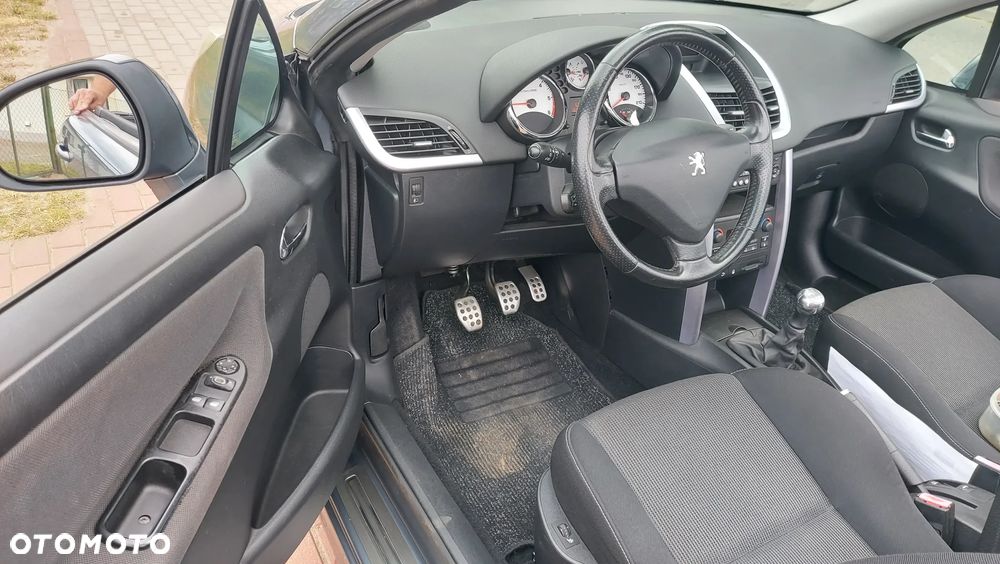 Peugeot 207 CC 1.6 HDi Premium - 7