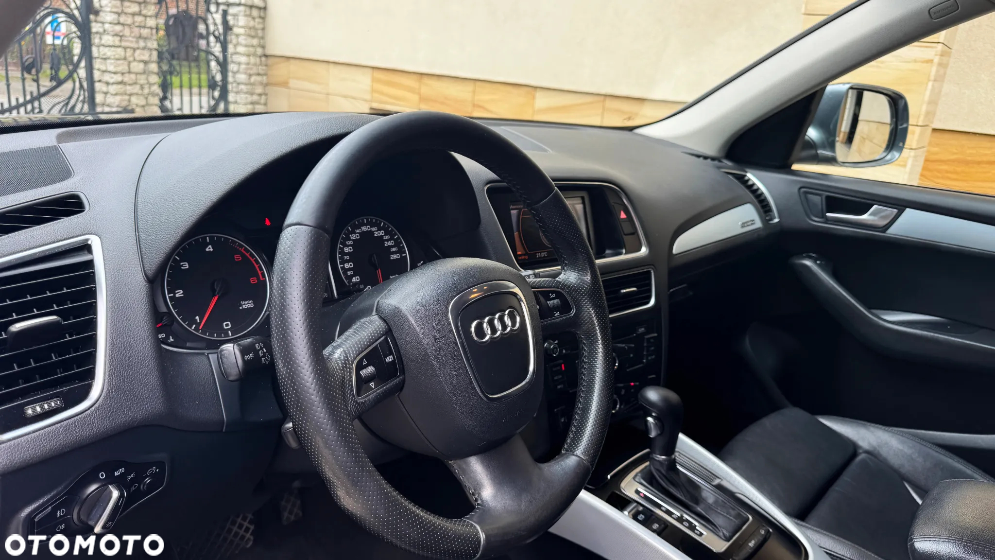 Audi Q5 2.0 TDI quattro S tronic - 22