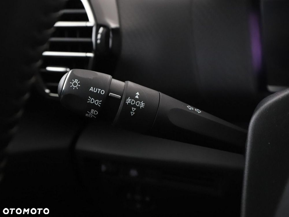 Citroën C4 PureTech 130 Stop&Start EAT8 PLUS - 37