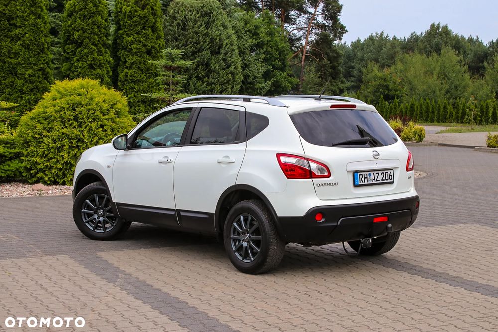 Nissan Qashqai 2.0 dCi DPF tekna - 15