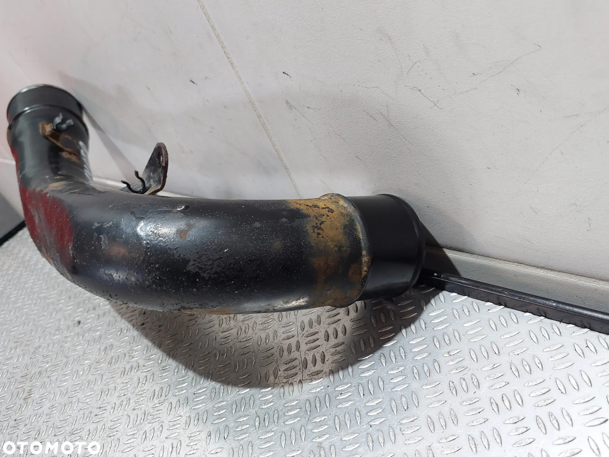 PRZEWÓD RURA POWIETRZA TOYOTA DYNA R2008 3,0 DISEL - 4
