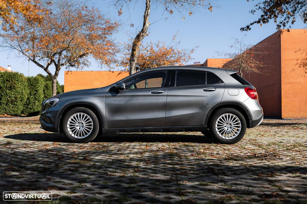 Mercedes-Benz GLA 180 CDI Urban - 8