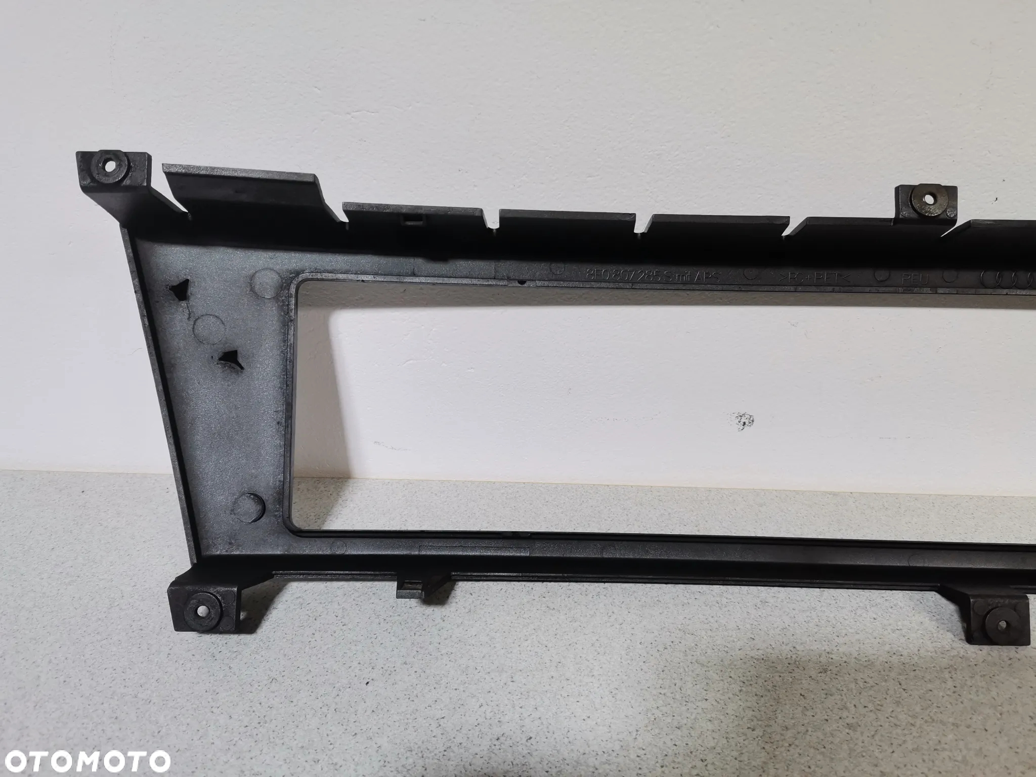 Ramka Wspornik Tablicy REJESTRACYJNEJ AUDI A4 B7 ORYGINAŁ 04-07 - 10