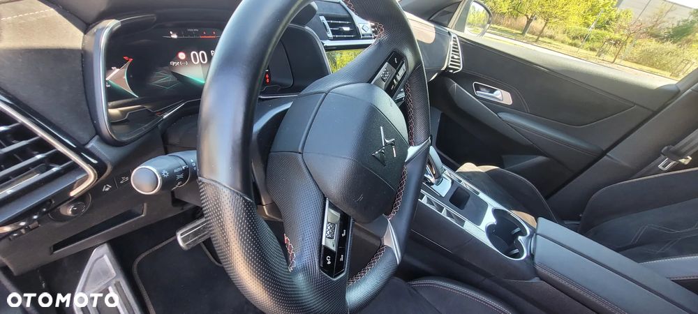 DS Automobiles DS 7 Crossback - 21