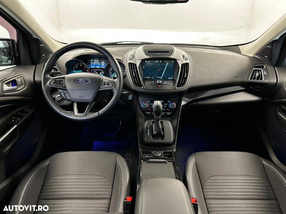 Ford Kuga 2.0 TDCi 4WD Powershift Titanium - 10