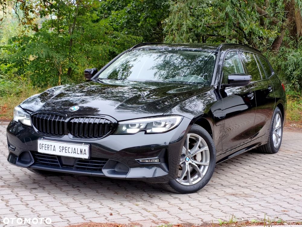 BMW Seria 3 330e Luxury Line sport - 35