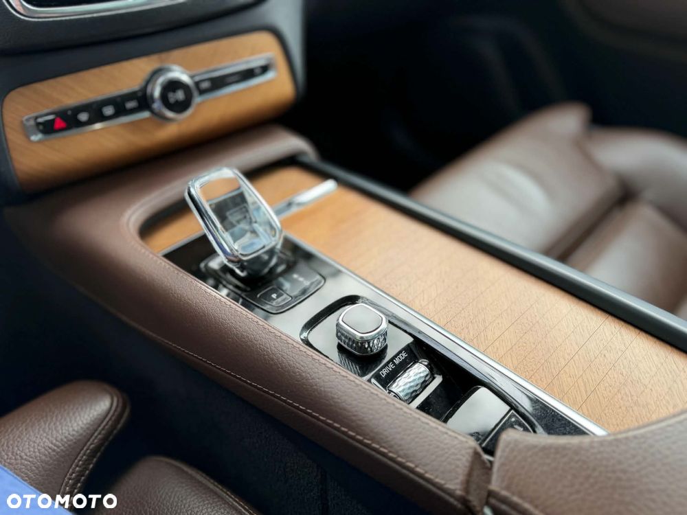 Volvo XC 90 - 15