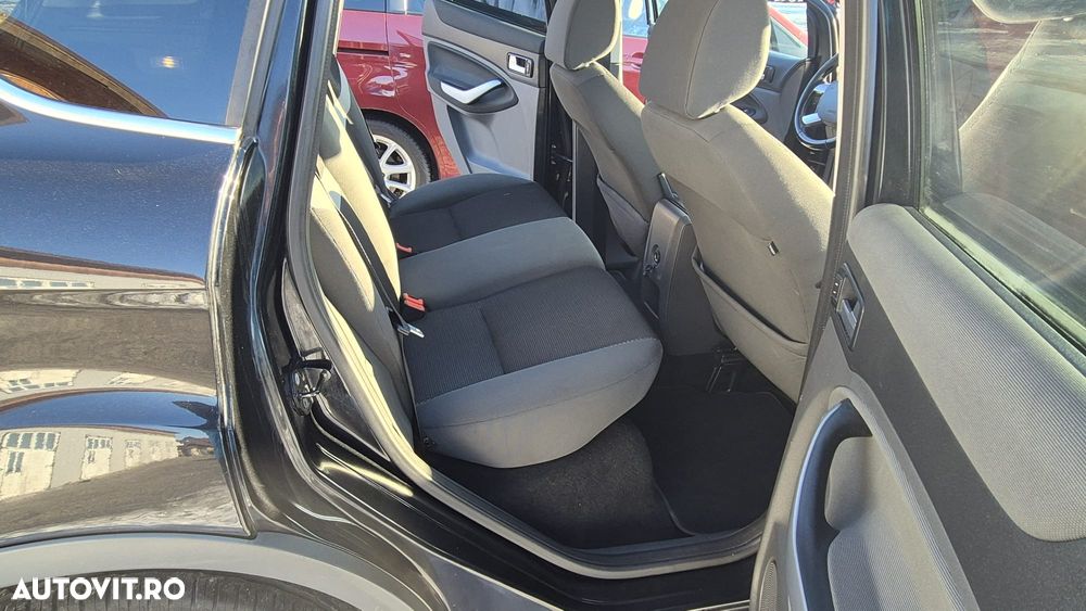 Ford Kuga 2.0 TDCi 4x4 Champions Edition - 10