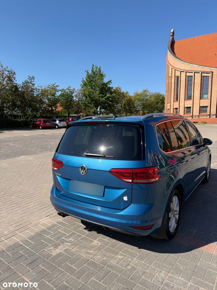 Volkswagen Touran - 6