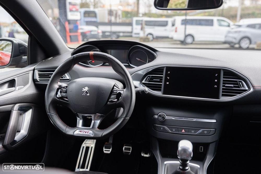 Peugeot 308 1.6 e-THP GTi - 15