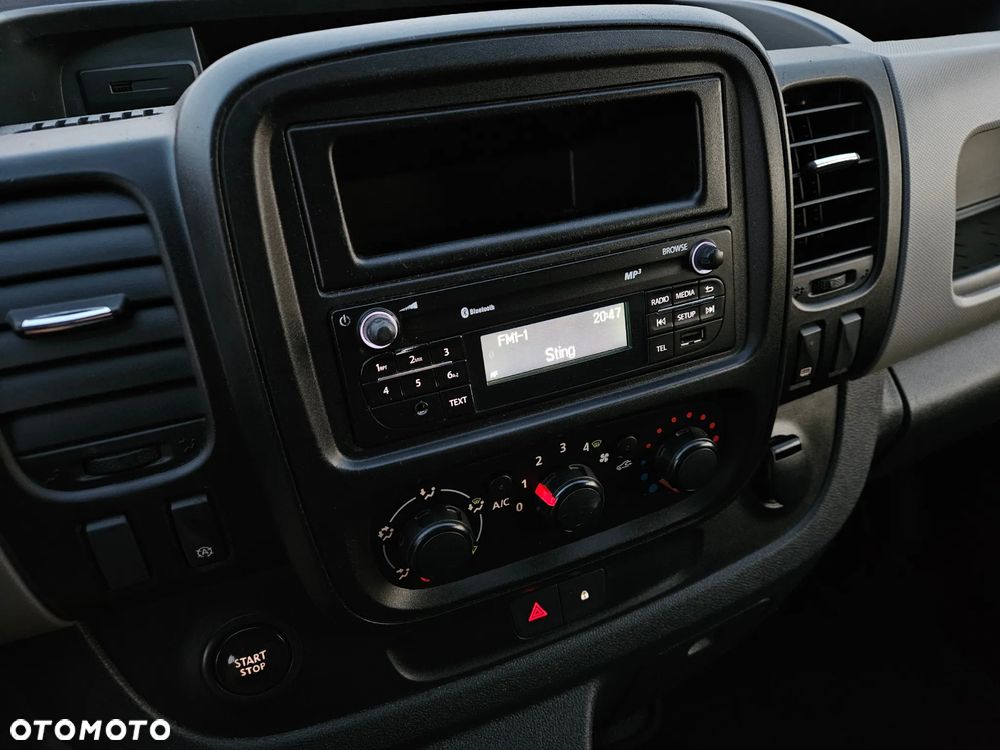 Renault Trafic - 26