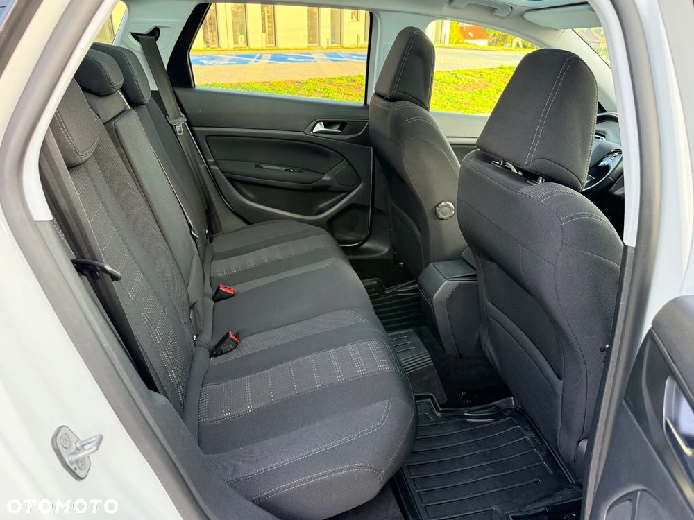 Peugeot 308 2016