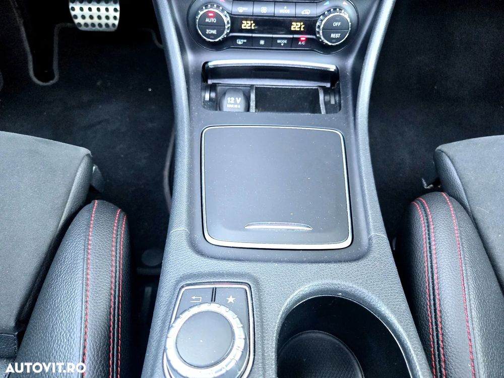 Mercedes-Benz GLA - 25