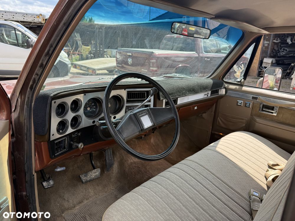 Chevrolet Silverado - 8