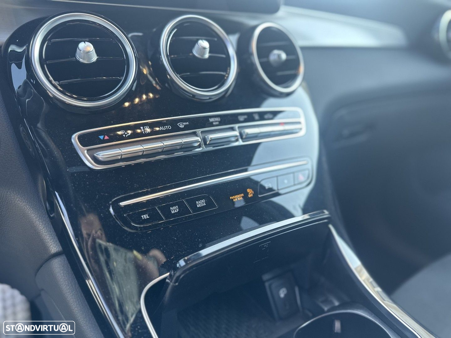 Mercedes-Benz GLC 300 e 4Matic 9G-TRONIC AMG Line - 15