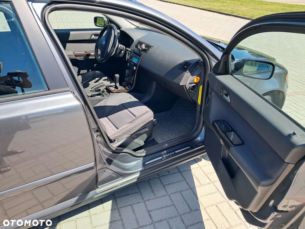Volvo V50 2.0D Momentum - 12